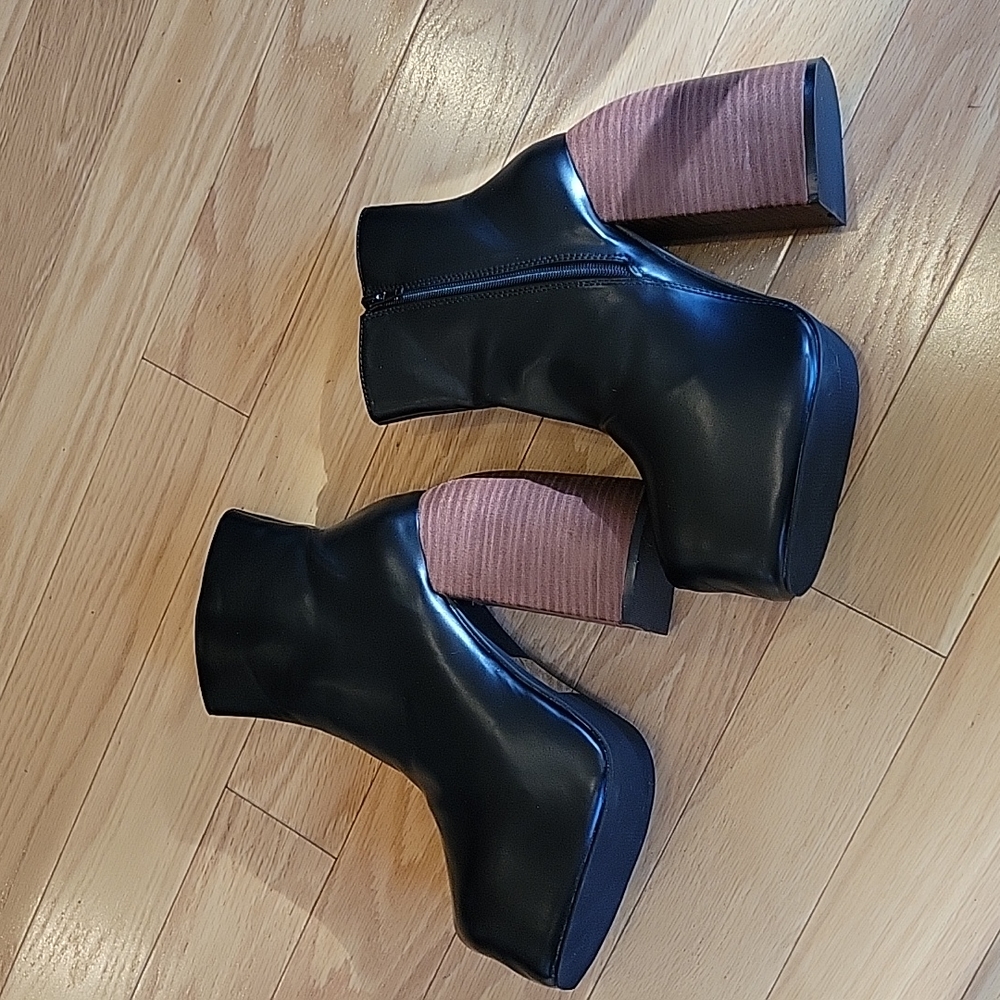 Nasty Gal Faux Leather Platform Ankle Bootie - Picture 1 of 15